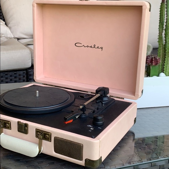 original pink Crosley record player. - Picture 3 of 4